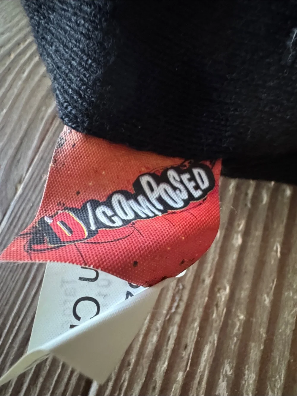 D’comosed cozy black